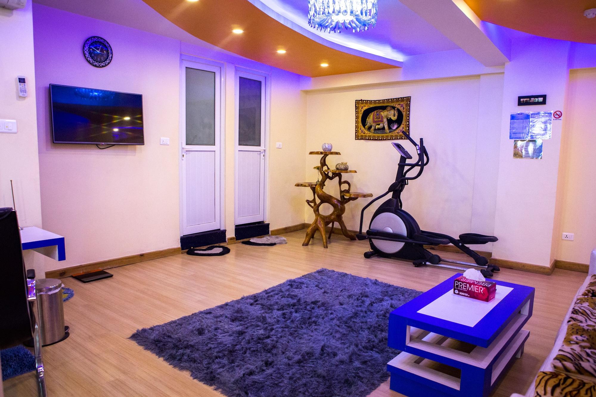 Royal Penguin Boutique Hotel & Spa Катманду Екстер'єр фото