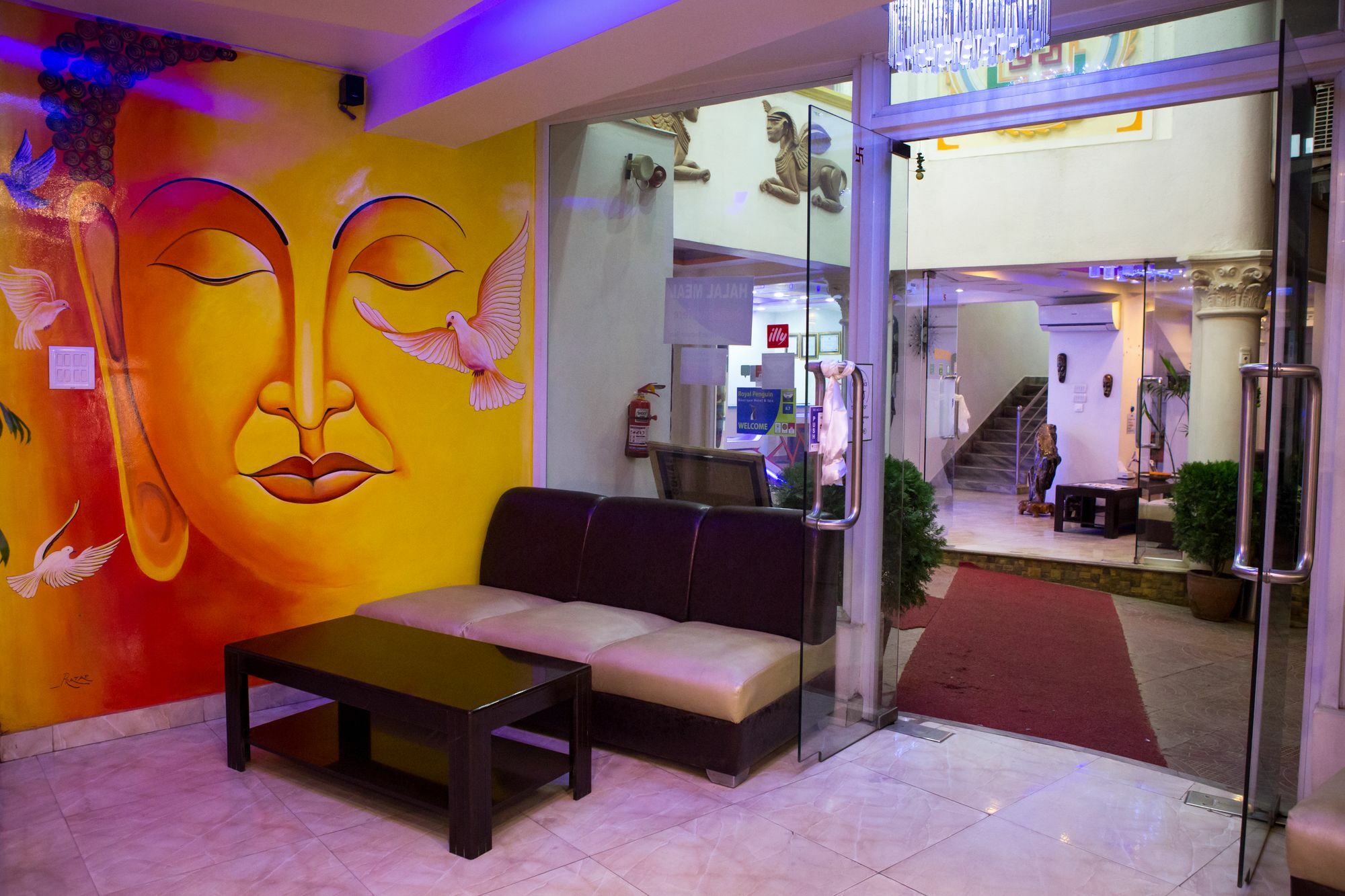 Royal Penguin Boutique Hotel & Spa Катманду Екстер'єр фото